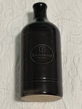 Emile Henry France Williams Sonoma Stoneware 7” Dark Gray Vase